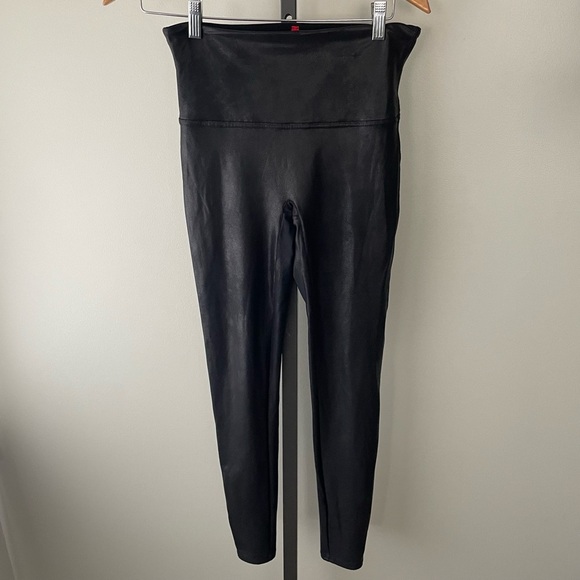 SPANX Pants - Spanx Spanxshape Faux Leather Leggings Shiny Vegan Tight Black Large FLAWED